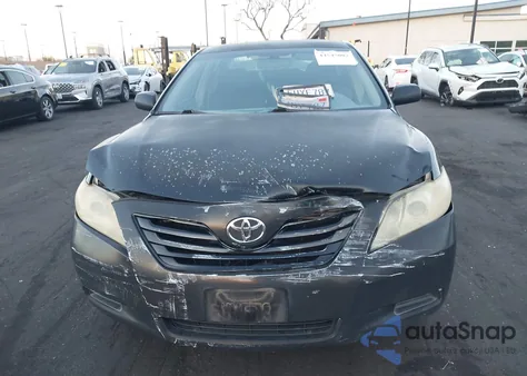2007 Toyota Camry Le z USA, uszkodzony, nr VIN 4T1BE46K87U526191